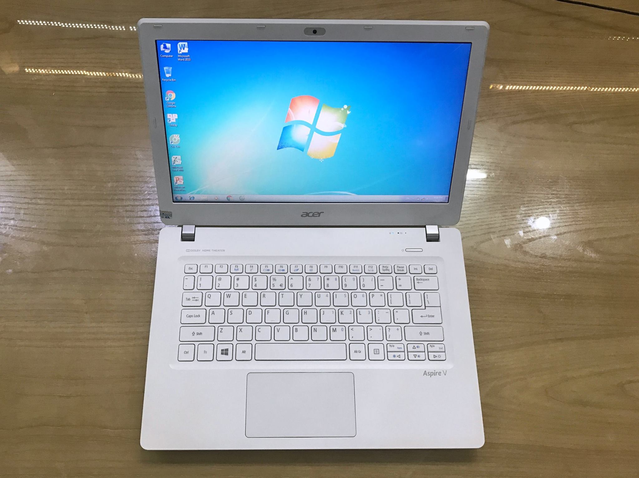 Laptop Acer Aspire V3-371 Core i3-8.jpg